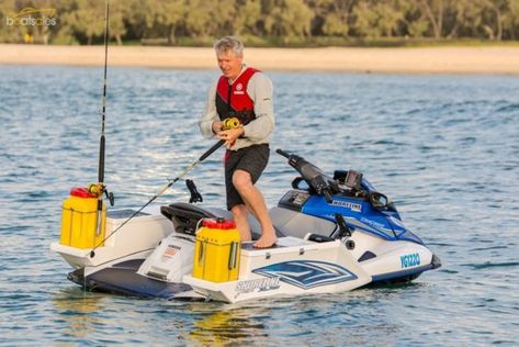 Video: The Shoreline Tubby; Built for the Yamaha WaveRunner Fishing Enthusiast | The Watercraft Journal | the best resource for JetSki, WaveRunner, and SeaDoo enthusiasts and most popular Personal WaterCraft site in the world! Seadoo Jetski, Jet Ski Fishing, Bait Tank, Pedal Kayak, Lake Toys, Angler Kayak, Jet Skies, Yamaha Waverunner, Buy A Boat