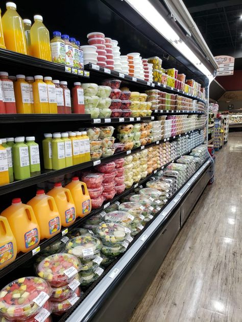 Aesthetic Grocery Store, Grocery Store Aisle, Grocery Store Aesthetic, Juice Crafts, Aesthetic Grocery, Supermarket Design Interior, Organic Supermarket, Store Aesthetic, Craft Soda