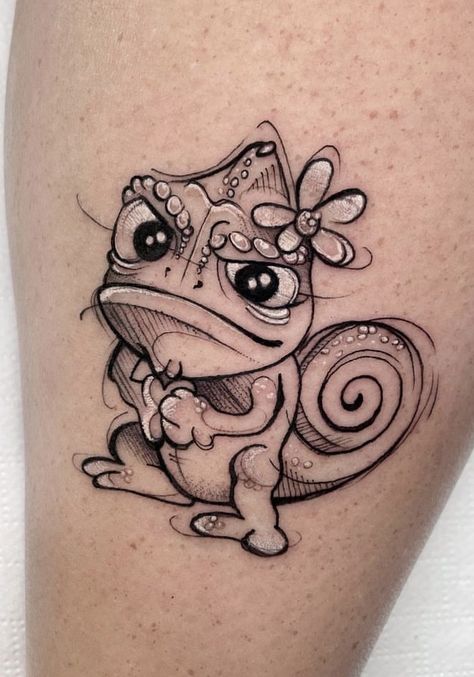 Aristo Cats Tattoo, Pascal Tattoo Disney, Squirt Tattoo Finding Nemo, Cartoon Characters Tattoo Ideas, Sully Tattoo, Disney Sketch Tattoo, Pascal Tattoo, Minion Tattoo, Disney Tattoos Quotes