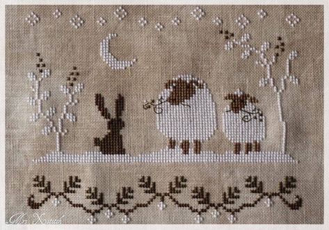 Cross Stitch On Linen, Sheep Cross Stitch, Brenda Gervais, Primitive Cross Stitch Patterns, Finished Cross Stitch, Stitch Toy, Cross Stitch Christmas Ornaments, Cross Stitch Love, Embroidery Threads