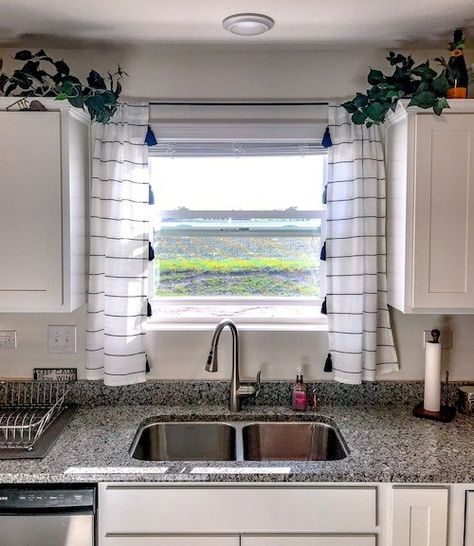 Black & white buffalo check kitchen window valance for a farmhouse meets simple match. Perfect for showcasing subway tile or other decorative back splashes while finishing the top of your window. #buffalocheckcurtains #kitchencurtains #valance #kitchenwindowvalance #farmhousekitchencurtains #farmhousedecor #farmhousekitchen #farmhousestyle #modernfarmhouse #windowdressings #windowdrapes #subwaytile #kitchenbacksplash #kitchensubwaytile #subwaytilebacksplash #blackandwhitekitchen #modernkitchen Kitchen Curtains Above Sink Farmhouse, Diy Kitchen Curtains Above Sink, Boho Chic Curtains, Kitchen Window Curtains Over Sink, Diy Kitchen Curtains, Boho Kitchen Curtains, Target Curtains, Modern Kitchen Curtains, Small Kitchen Window