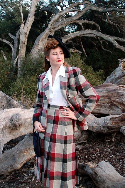 1940s Plaid Suit @WearingHistory Midcentury Fashion, 1940's Hair, Pin Up Costume, 1940's Fashion, 40s Style, Historical Dress, 1950s Dresses, Modern Pinup, Couple Things