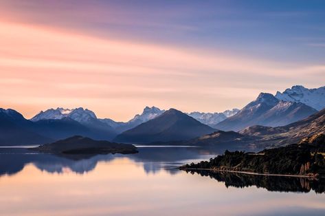 *🇳🇿 Glenorchy (Lake Wakatipu, New Zealand) by Martin Tyler Lake Wakatipu, Scenic Beauty, Queenstown, New Zealand, Drive, Lake, Natural Landmarks, Photography, Travel