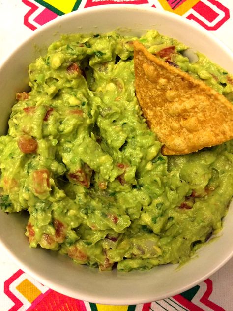 Easy Guacamole Recipe – Best Ever Authentic Mexican Restaurant-Style! – Melanie Cooks Guacamole Recipe Easy Homemade, Guacamole Dip Recipes, Easy Guacamole Recipe, Homemade Guacamole Recipe, Avocado Guacamole, Guacamole Recipe Easy, Salsa Guacamole, Best Guacamole Recipe, How To Make Guacamole