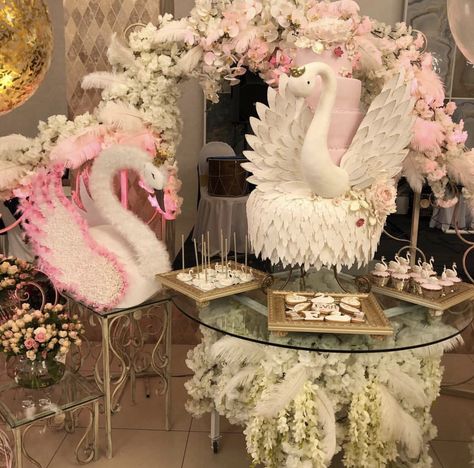 Swan Soiree, Quince Theme Ideas, Fancy Party Ideas, Swan Party, Decor For Party, Swan Baby Shower, Baby Shower Princess Theme, Quinceañera Ideas, Swan Decor