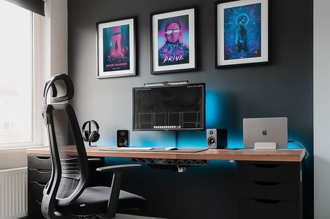 Top 10 office gadget trends of 2022 - Yanko Design Mens Bedroom Decor, Gaming Desk Setup, Modern Home Offices, Home Studio Setup, Desktop Setup, Moving Home, Bedroom Setup, Black Office, Gaming Room Setup