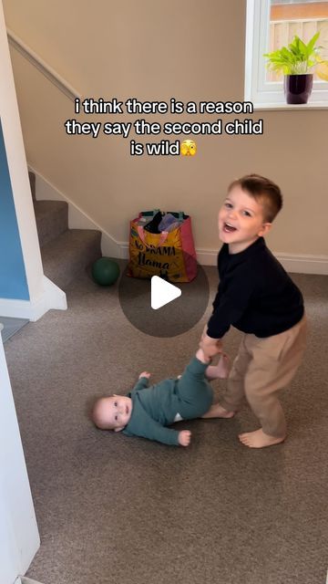 L E A N A  J A Y N E on Instagram: "this poor kid hahaha honestly I panic and she just finds it hilarious🫣😅😅😅😭  #secondchild #momoftwo #secondbaby #baby #babiesofinstagram #momsofinstagram #toddler #toddlersofinstagram #funny" Bama Girl, Tantrums Toddler, Toddler Humor, Poor Children, Second Baby, Parenting Humor, Potty Training, Funny Baby, Second Child