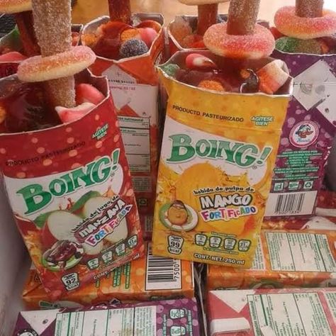 Boing Con Chamoy, Mexican Snack Foods, Mexican Snacks, Candy Drinks, Michelada, Junk Food Snacks, Spicy Snacks, Mexican Food Recipes Easy, Food Themes