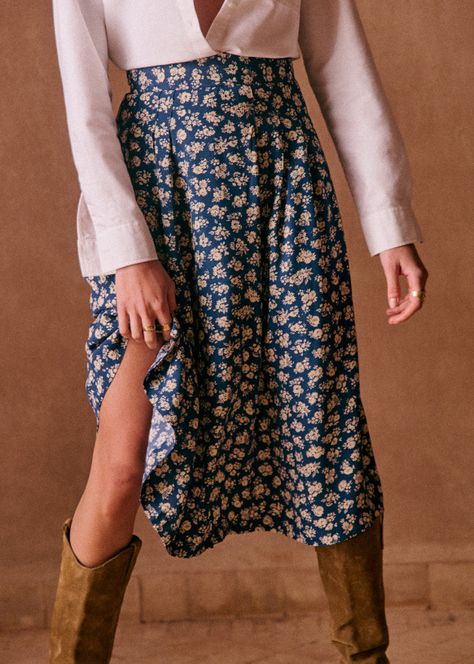 Sezane Dress Winter, Sezane Naelle Skirt, Sezane Dino Skirt, Sezane Floral Dress, Sezane Shirts & Tops, French Girl Style, Look After Yourself, Women Maxi, French Girl