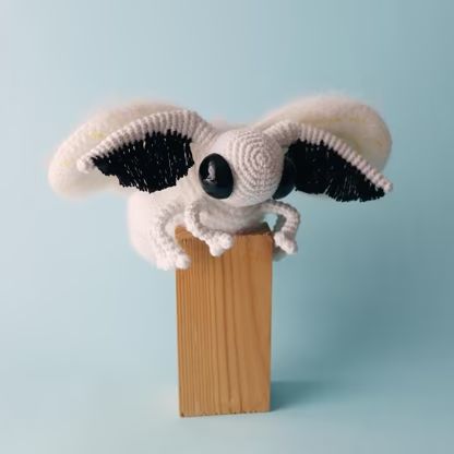 Moth Crochet Pattern, Venezuelan Poodle Moth, Moth Crochet, Poodle Moth, Craft Pipe Cleaners, Owl Bag, Bobble Stitch, Dk Weight Yarn, Cat Hair