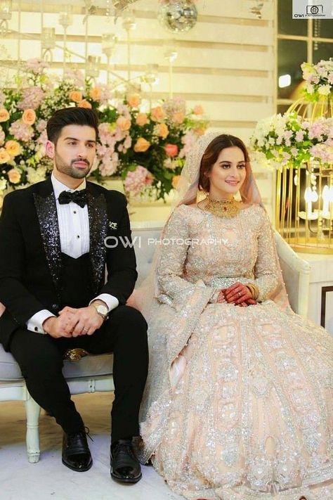 Groom Walima Dress Pakistani, Groom Reception Outfit Indian Suit, Walima Dress For Men, Mens Bridal Wear, Pakistani Groom Wear, Reception Dress For Groom, Groom Sherwani Pakistani, Groom Sherwani Indian, Engagement Dress For Groom