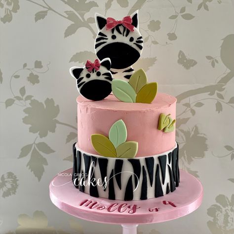 Jungle Theme Cake, Zebra Birthday Party, Jungle Theme Cakes, Buttercream Birthday Cake, Zebra Birthday, Zebra Party, 2nd Birthday Party For Girl, Birthday Party Girl, Zebra Cake