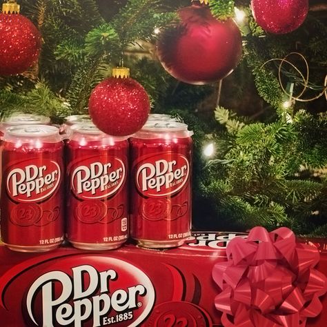 Dr Pepper Christmas, Doctor Pepper, Pop Drink, Southern Christmas, Dr Pepper Can, Eat Your Heart Out, Pepsi Cola, Dr Pepper, Soda Pop