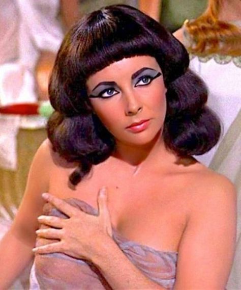 Cleopatra Movie, Elizabeth Taylor Eyes, Cleopatra Quotes, Elizabeth Taylor Cleopatra, Violet Eyes, Quotes Wisdom, Hollywood Star, Badass Women, Elizabeth Taylor