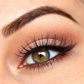 Bridal Makeup For Brown Eyes, Simple Bridal Makeup, Makeup Bronze, Makeup Bold, Wedding Makeup Bridesmaid, Eyes Care, Applying Mascara, Simple Wedding Makeup, Simple Makeup Natural