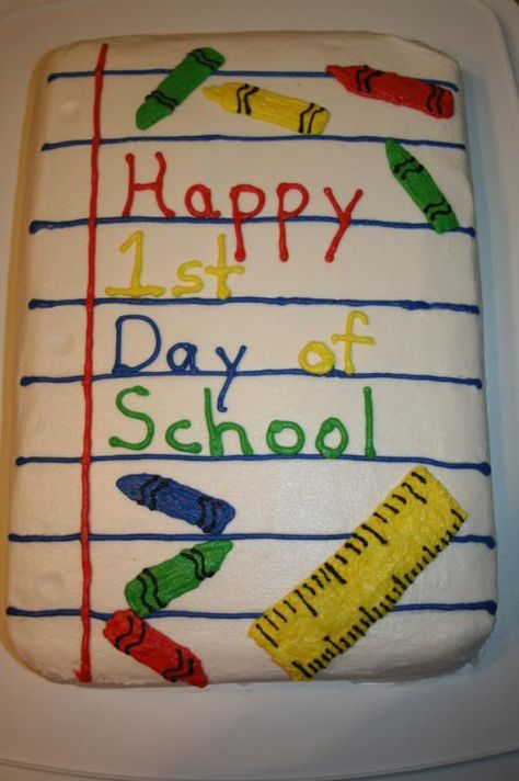 School Cakes Ideas, School Cake Ideas, First Day Of School Cake, Back To School Cake, Preschool First Day, Teacher Cakes, First Day Back To School, School Cake, Kids Treat