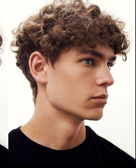 Short Messy Curly Hair Men, Medium Length Hair Styles Men Curly, Male Haircuts Curly Long, Teen Boys Curly Haircut Trendy, Men’s Haircuts For Curly Hair, Wavy Curly Hair Men, Curly Hair Teen Boy, Wavy Hair Cuts Men, Mens Curly Hairstyles Short