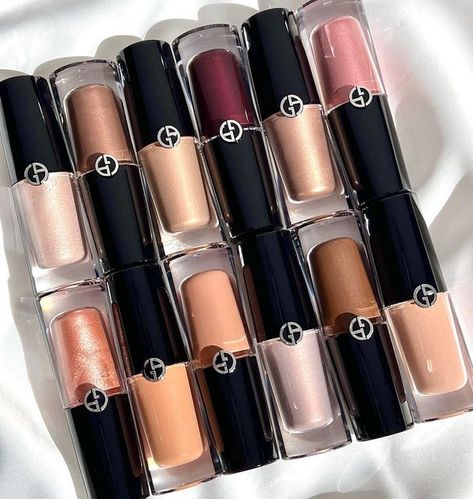 Armani Beauty Aesthetic, Easy Eyeshadow, Armani Makeup, Eye Tint, Simple Eyeshadow, Armani Beauty, Liquid Eyeshadow, Makeup Brands, Eyeshadow Looks