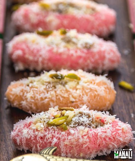 Diwali Sweets Recipe, Bengali Food, Diwali Food, Sweet Meat, Indian Dessert Recipes, India Food, Indian Sweet, Indian Desserts, Indian Sweets