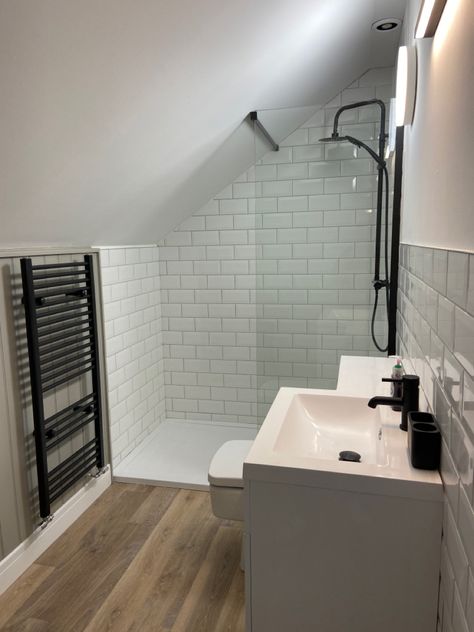 Bathroom Eaves Ideas, Attic Bedroom And Bathroom Layout, Sloped Roof Bathroom, Small Loft Bathroom Ideas Sloped Ceiling, Loft Shower Room Ideas, Bathroom Ideas Sloped Ceiling, Loft Bathroom Ideas Sloped Ceiling, Angled Ceiling Bathroom, Attic Bedroom Ideas Angled Ceilings