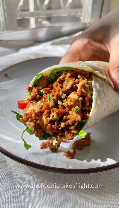 Shredded Tofu Wraps with Sriracha Mayo - The Foodie Takes Flight Shredded Tofu Recipe, Shredded Tofu, Tofu Wraps, Tofu Sandwich, Cooking Tofu, Lunch Wraps, Sriracha Mayo, Sandwich Wraps, Tofu Dishes