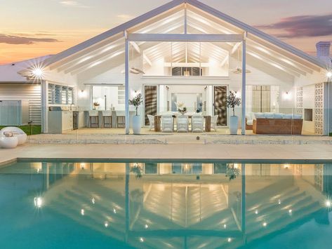 Coastal Barn Dream home snapped up in 4 days for record price - realestate.com.au Coastal Barn House, Australian Country Houses, Home Office And Gym, Big Sheds, Australian Country, Instagram Famous, Country Barn, Country Houses, Level Homes