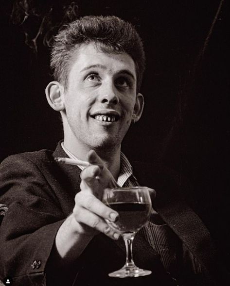 Radio DJ Annie Mac leads celebrity tributes to Shane MacGowan as The Pogues star passes away aged 65 after long health battle Check more at https://maholicious.com/radio-dj-annie-mac-leads-celebrity-tributes-to-shane-macgowan-as-the-pogues-star-passes-away-aged-65-after-long-health-battle/ Annie Mac, Men Tattoos Arm Sleeve, Celtic Music, The Pogues, Folk Music, Post Punk, In Peace, Bob Dylan, Rest In Peace