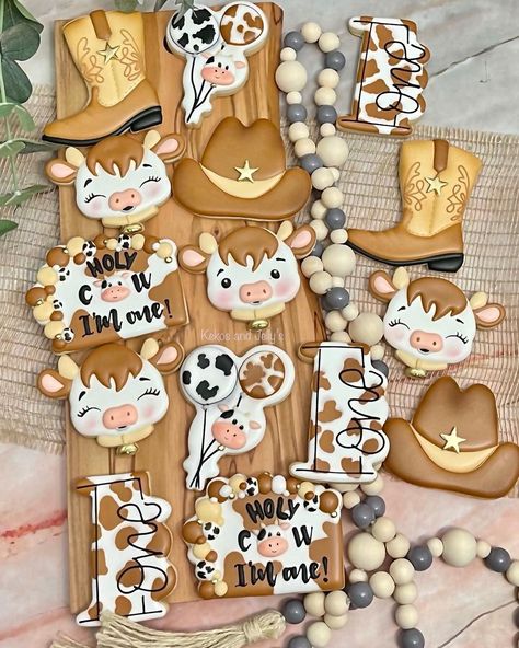 Holly 🐮 I’m one!!! 🤍🤎🤍🤎 | Instagram Cow Theme Cookies First Birthday, Holly Cow Im One Party, Cow Print Birthday Cookies, Holly Cow I’m One Party, Holly Cow I’m One, Cow Birthday Cookies, Brown Cow Cookies Decorated, Cow Birthday Cake, Cow Cookies