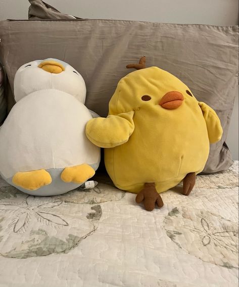 Penguin And Duck, Penguin Plush, Duck Toy, Matching Pfp, Plush Toy, Penguins, Dinosaur Stuffed Animal, Cute Animals, Wallpapers