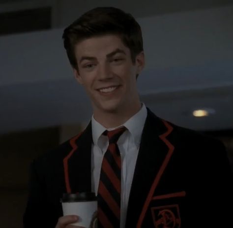 Glee Sebastian, Grant Gustin Glee, Sebastian Glee, Sebastian Smythe, Gossip Girl Aesthetic, Glee Club, Barry Allen, Grant Gustin, Art Styles