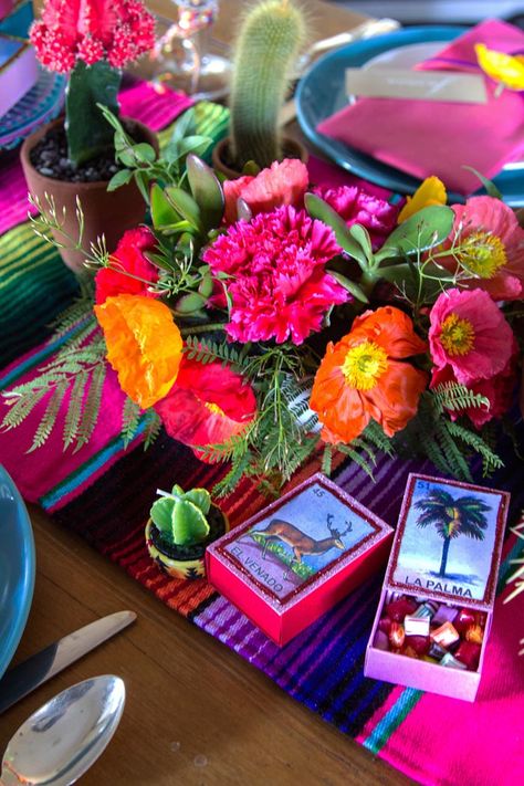 Retirement Fiesta, 40th Fiesta, Mexican Centerpiece, Flowers Mexico, Loteria Party, Mexican Wedding Decorations, Mexican Themed Weddings, Colorful Centerpieces, Mexican Party Decorations