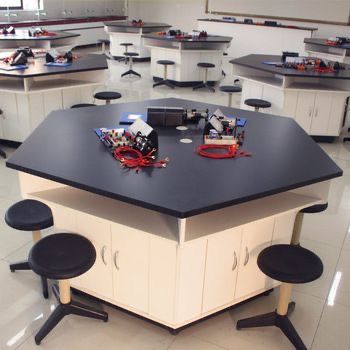 Lab Furniture Design, Physics Lab Design, Physics Lab Decoration Ideas, Science Classroom Setup, Science Classroom Middle School, Futuristic Classroom, Science Lab Classroom, Highschool Science, Science Classroom Ideas