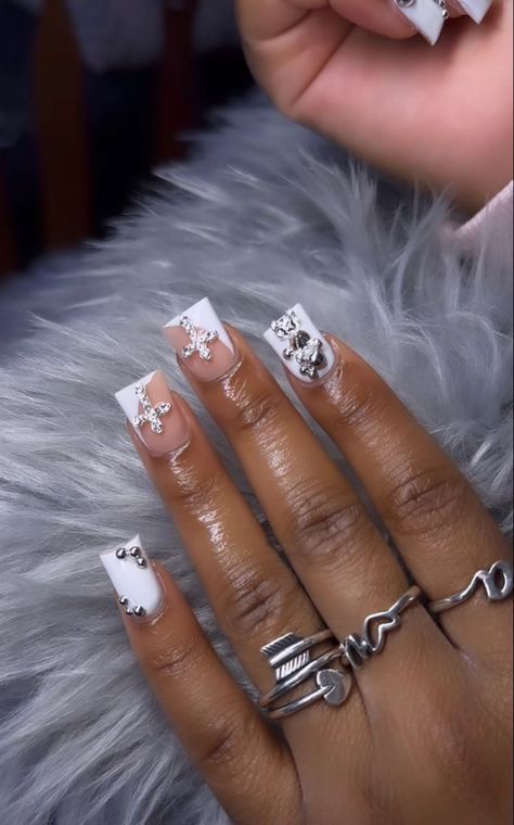 Short Freestyle Nails, Acrylic Nails French Tip, Acrylic Nails French, Nail Paints, Idea Nail, White And Silver Nails, Acrylic Nail Set, Duck Nails, Colored Acrylic Nails