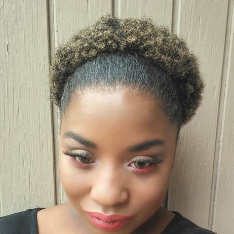 Finally able to wear a headband #Hotd #Natural #Naturalhair #Naturalhaircommunity #Twa Short Natural Hair Black Women, Natural Hair Black Women, Wear A Headband, Natural Hair Puff, High Puff, Short Natural Hair, Twa Hairstyles, Hair Black Women, Hair Puff