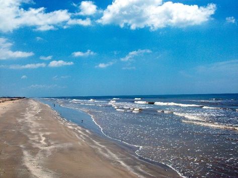 Beaches In Texas, Surfside Beach Texas, Best Beaches In Texas, Beach Road Trip, Texas Beaches, Best Surfing Spots, Texas Places, Texas Vacations, Surfside Beach