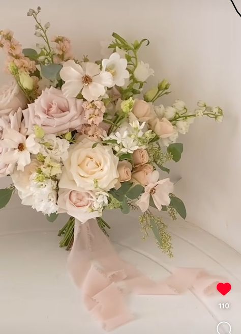 Pink Romantic Wedding Flowers, Bridal Bouquet Ivory And Blush, Elegant Wedding Bouquets Blush Pink, Pale Pink Bridesmaid Bouquet, Cream And Blush Wedding Flowers, Neutral And Pink Wedding, Wedding Flowers Light Pink, Wedding Flowers Champagne, Bouquet Styles Shape