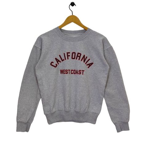 California Souvenirs, Womens Sweatshirts, Pull Gris, Favorite Sweater, 로고 디자인, Label Sizes, West Coast, Grey Sweater, Ncaa