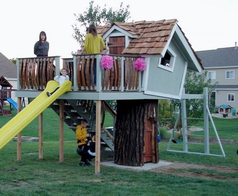 Tree house Tree House Plans, Tree House Diy, Tree Stumps, Diy Playground, Outdoor Trees, Outdoor Aesthetic, Backyard Diy, Natural Playground, Garden Makeover