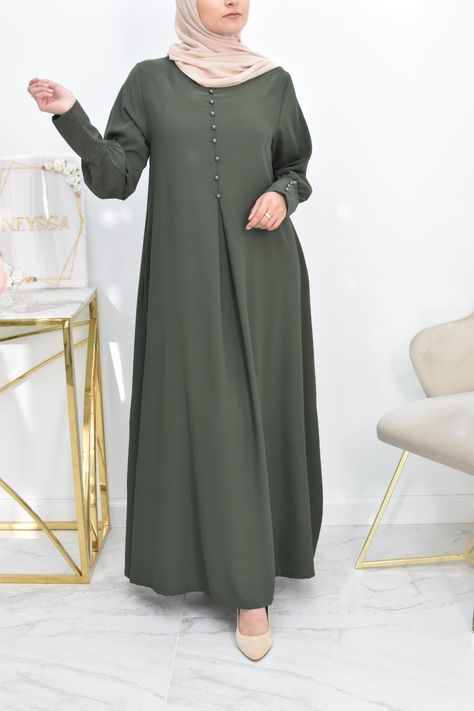 Longue Robe Abaya ample évasée mastoura parfaite pour femme voilée Plain Abaya, Abaya Fashion Dubai, Abaya Style, Ditsy Floral Dress, Abaya Designs, Cute Couple Cartoon, فستان سهرة, Designs For Dresses, Hijab Dress