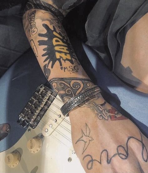 zayn Zayn Malik, A Man, The Story, Guitar, Band, Tattoos