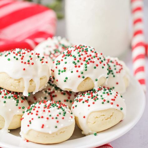 Classic Italian Christmas Cookies | Lil' Luna Christmas Cookies Italian, Italian Anise Cookies, Italian Christmas Cookie Recipes, Cookies Italian, Christmas Cookies Recipe, Baking Christmas Cookies, Italian Wedding Cookies, Anise Cookies, Spritz Cookie Recipe