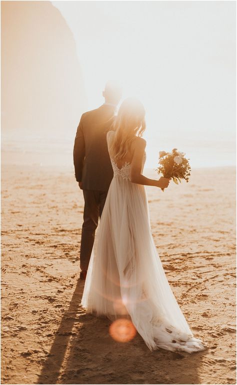 Beach Wedding Pics, Oregon Coast Elopement, Coast Elopement, Wedding Picture Poses, Beach Wedding Photography, Beach Wedding Photos, Wedding Session, Wedding Photos Poses, Cannon Beach