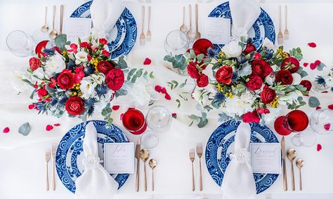 This Ultra-Chic Bedford, NY 4th Of July Party Will Have You Seeing Stars (And Stripes) - Wilkie Blog! - Birds eye view of the table top Bridal Shower Decor Diy, Bedford Ny, Decor Diy Ideas, Dinner Club, Happy Birthday America, Blue Napkins, Bridal Shower Decor, July Wedding, American Decor