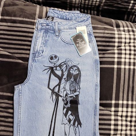 Nightmare Before Christmas Jeans, Jack Skellington Clothes, Nightmare Before Christmas Pjs, Nightmare Before Christmas Outfits, Alyssa Core, Senior Pants, Disney Jeans, Paint Jeans, Bingo Funny