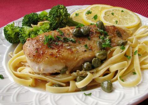 Chicken Piccata - Giada De Laurentiis Lemon Piccata, Fried Breaded Chicken, Giada De Laurentiis Recipes, Lemon Chicken Piccata, Giada Recipes, Piccata Recipe, Chicken Piccata Recipe, Quick Dinners, Chicken Piccata