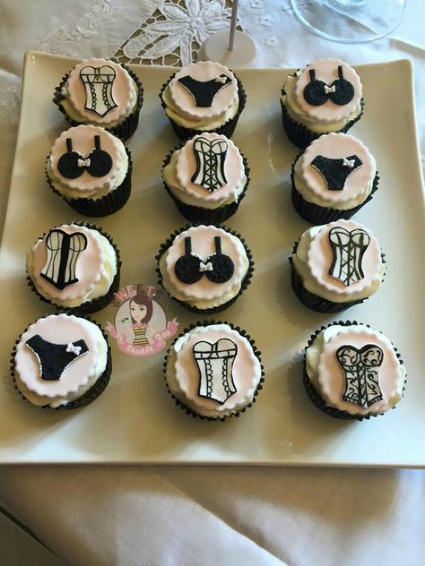 Lingerie Shower Cupcakes, Lingerie Cupcakes, Bachelorette Party Cupcakes, Bachelorette Cupcakes, Brunch Cake, Bridal Shower Cupcakes, Wedding Wows, Cupcakes Decorados, Bachelorette Ideas