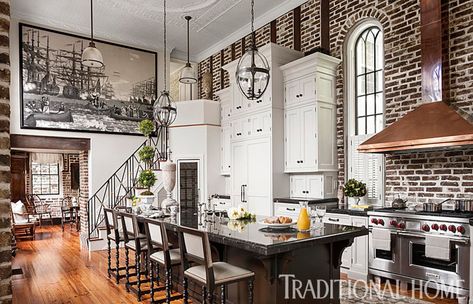 5 of the Most Beautiful Homes in Charleston, South Carolina | Apartment Therapy Estilo Charleston, Slc Interiors, Brick Wall Kitchen, Kitchen With High Ceilings, Brick Wall Backdrop, Industrial Kitchen Design, Black Kitchen Island, Brick Kitchen, Victorian Kitchen