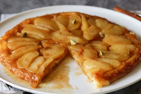 Tarte Tatin aus Blätterteig mit Zimt und Kardamom — Maria, es schmeckt mir! Creme Brulee Cake, Cake Cookies, Food Hacks, Macaroni And Cheese, Oreo, Tart, Vegan Recipes, Pie