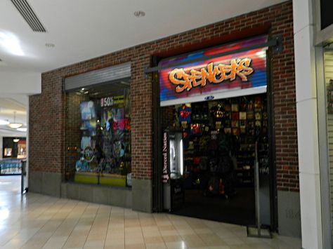 Spencer's at the King of Prussia Mall in King of Prussia, PA Mall Rats, King Of Prussia Mall, King Of Prussia, The King, Rats, Hot Topic, Broadway Shows