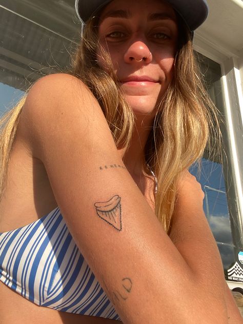 Tiny Shark Tooth Tattoo, Beachy Patchwork Tattoo, Fine Line Shark Tooth Tattoo, Dainty Shark Tooth Tattoo, Shark Tattoo Line, Simple Shark Tooth Tattoo, Sharks Tooth Tattoo, Dainty Shark Tattoo, Shark Tattoo On Back